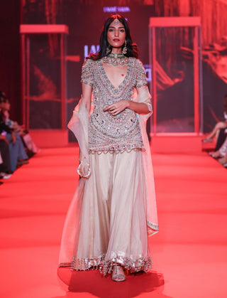 Ratnarekha ivory kurta and skirt set