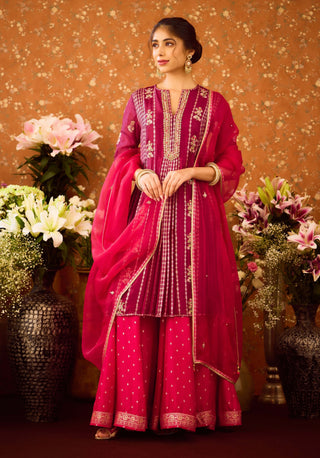 Raspberry Purple Kurta Sharara Set by Shyam Narayan Prasad available on Indiaspopup.com