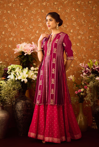 Raspberry Purple Kurta Sharara Set by Shyam Narayan Prasad available on Indiaspopup.com