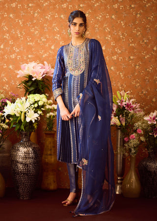 Spectrum Blue Kurta Set by Shyam Narayan Prasad available on Indiaspopup.com