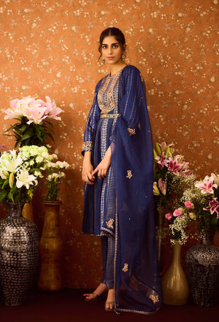 Spectrum Blue Kurta Set by Shyam Narayan Prasad available on Indiaspopup.com