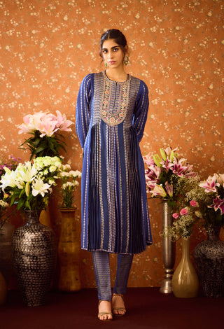 Spectrum Blue Kurta Set by Shyam Narayan Prasad available on Indiaspopup.com