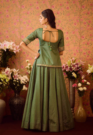 Smoke Green Kurta Lehenga Set by Shyam Narayan Prasad available on Indiaspopup.com