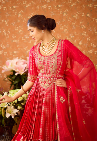 Scarlet Red Maroon Lehenga Set by Shyam Narayan Prasad available on Indiaspopup.com