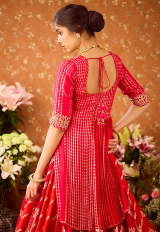 Scarlet Red Maroon Lehenga Set by Shyam Narayan Prasad available on Indiaspopup.com