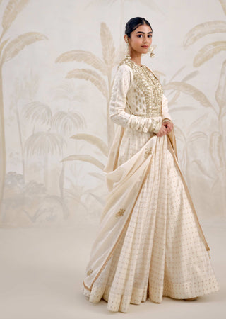 Ivory zardozi embroidered chanderi anarkali set