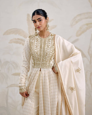 Ivory zardozi embroidered chanderi anarkali set
