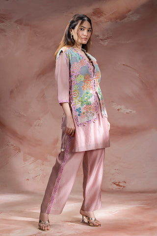 Dusky Pink Kaia kurta with pants and jacket