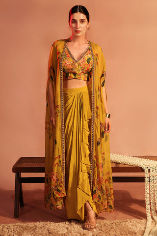 Yellow tamaya embellished drape skirt set with cape