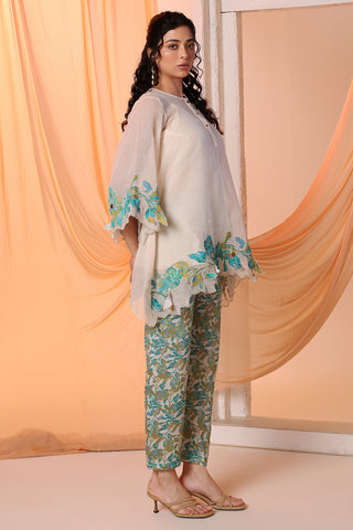 Off White Aarani Appliqued Tunic Set by Soup By Sougat Paul available on Indiaspopup.com