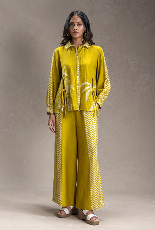 Mustard Kyomi printed shirt with pants