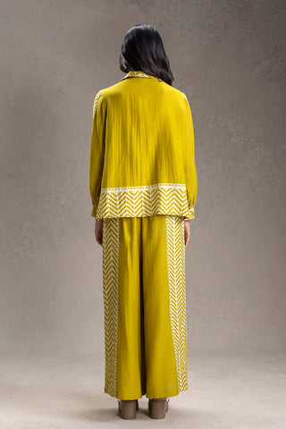 Mustard Kyomi printed shirt with pants