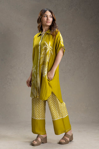 Mustard Kyomi printed kimono tunic with pants