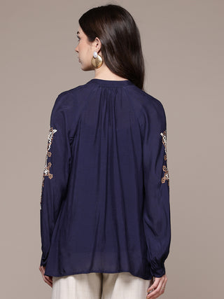 Blue solid full sleeve top with camisole