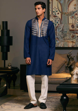 Navy Blue Metallic Strip Kurta by Siddartha Tytler Men, available on Indiaspopup.com