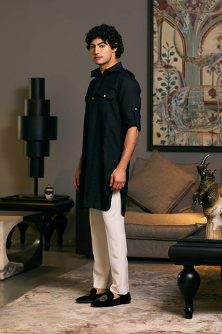 Black Blended Linen Pintuck Kurta by Siddartha Tytler Men, available on Indiaspopup.com