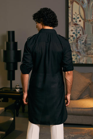 Black Blended Linen Pintuck Kurta by Siddartha Tytler Men, available on Indiaspopup.com