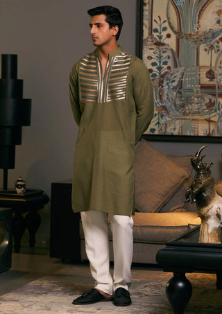 Olive Metallic Strip Kurta by Siddartha Tytler Men, available on Indiaspopup.com