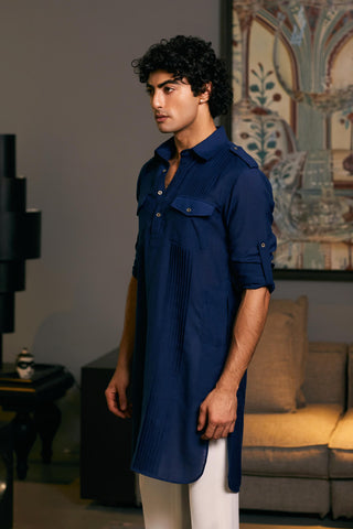 Midnight Blue Blended Linen Pintuck Kurta by Siddartha Tytler Men, available on Indiaspopup.com