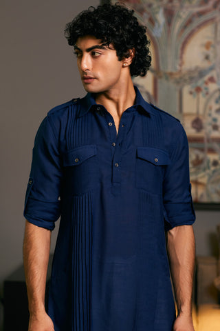 Midnight Blue Blended Linen Pintuck Kurta by Siddartha Tytler Men, available on Indiaspopup.com