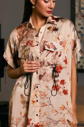 Bumble Bee Printed Oversized Kaftan Shirt by Siddartha Tytler, available on Indiaspopup.com