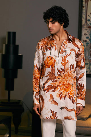 Snake Bamberg Satin Printed Zipper Kurta by Siddartha Tytler Men, available on Indiaspopup.com