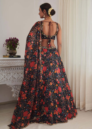 Shaam sundr floral lehenga set