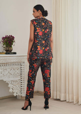 Kasturi black floral kurta and pants