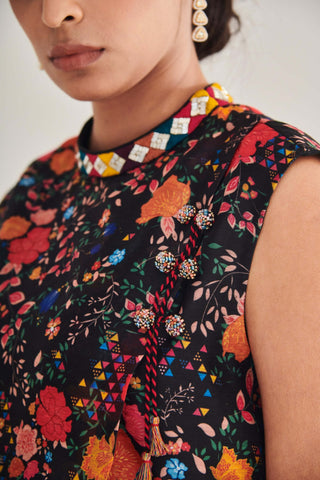 Kasturi black floral kurta and pants