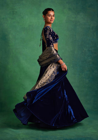 Sanya Gulati-Blue Velvet Lehenga Set-INDIASPOPUP.COM