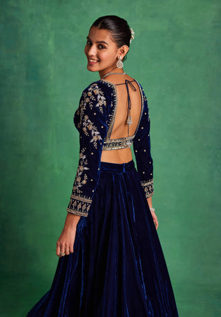 Sanya Gulati-Blue Velvet Lehenga Set-INDIASPOPUP.COM