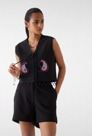 Sahara black night vest with shorts