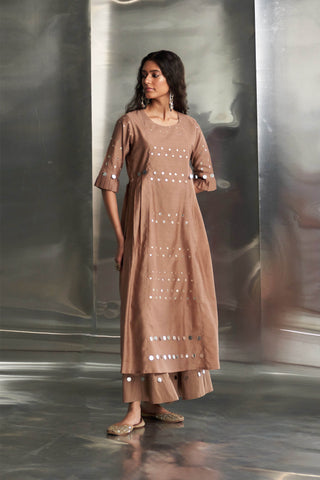 Ginger Chanderi Kurta Set by Charkhee, available on Indiaspopup.com