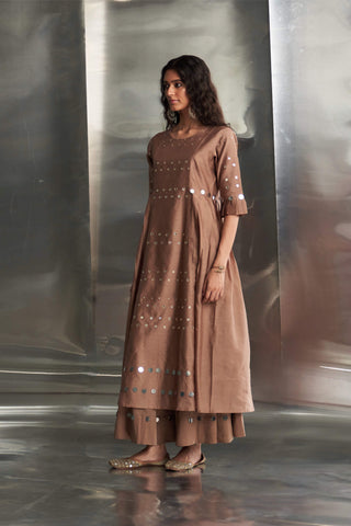 Ginger Chanderi Kurta Set by Charkhee, available on Indiaspopup.com