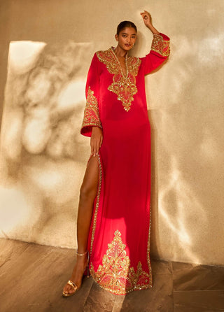 Fuchsia pink embroidered kaftan