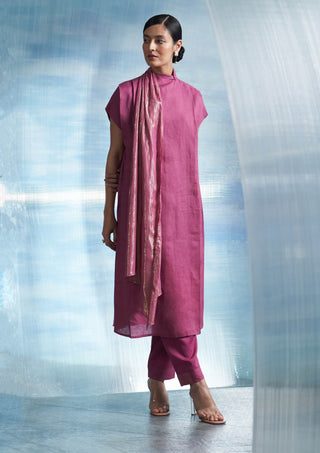 Grape Pink Neck Scarf Kurta Set by Charkhee, available on Indiaspopup.com