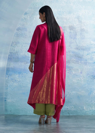 Fuchsia Pink Kurta Set by Charkhee, available on Indiaspopup.com