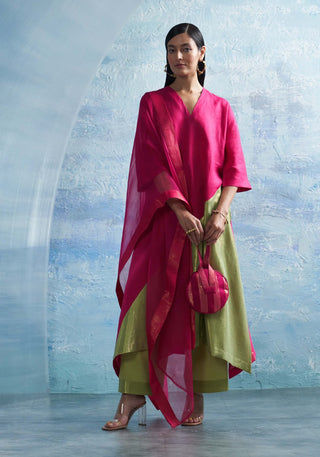 Fuchsia Pink Kurta Set by Charkhee, available on Indiaspopup.com