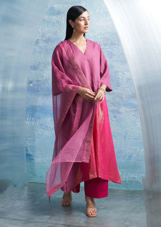 Grape Pink Kurta Set by Charkhee, available on Indiaspopup.com