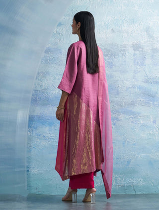 Grape Pink Kurta Set by Charkhee, available on Indiaspopup.com