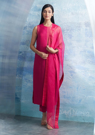 Fuchsia Pink Straight Kurta Set by Charkhee, available on Indiaspopup.com