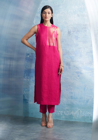 Fuchsia Pink Straight Kurta Set by Charkhee, available on Indiaspopup.com