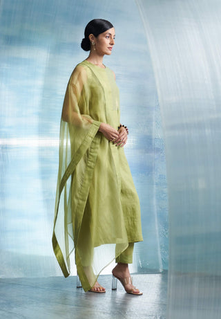 Sheen Green Straight Kurta Set by Charkhee, available on Indiaspopup.com