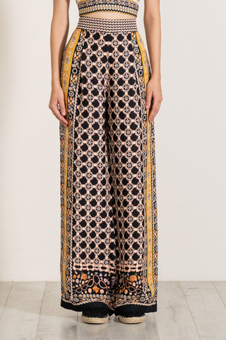 Alba brown button-down shirt and pants