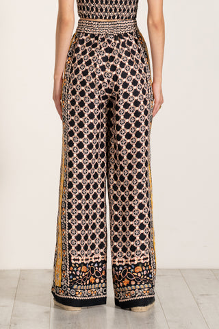 Alba brown button-down shirt and pants