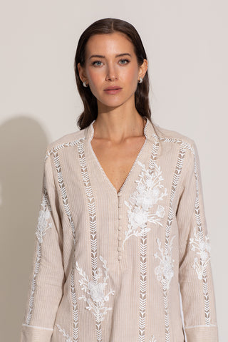 Naysa beige tunic and pants