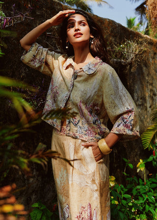 Petra gold cropped collar blouse and shorts