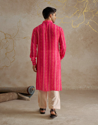 Pink Vine Kurta And Pants by Chhavvi Aggarwal Men available on Indiaspopup.com