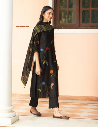 Coal embroidered kurta set