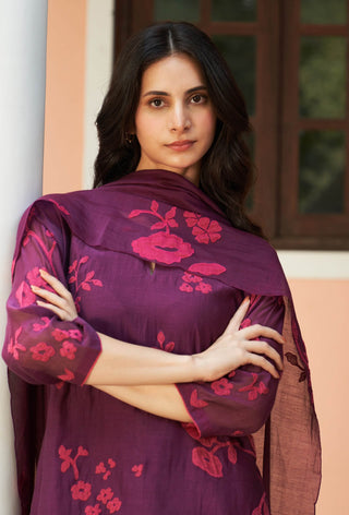 Amethyst Floral Applique Kurta Set by Vaayu available on Indiaspopup